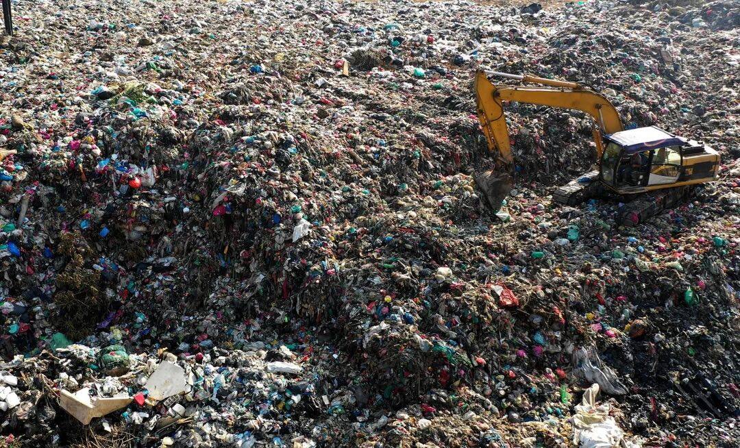 翻了12年垃圾场后，这个男人选择放弃9.2亿美元